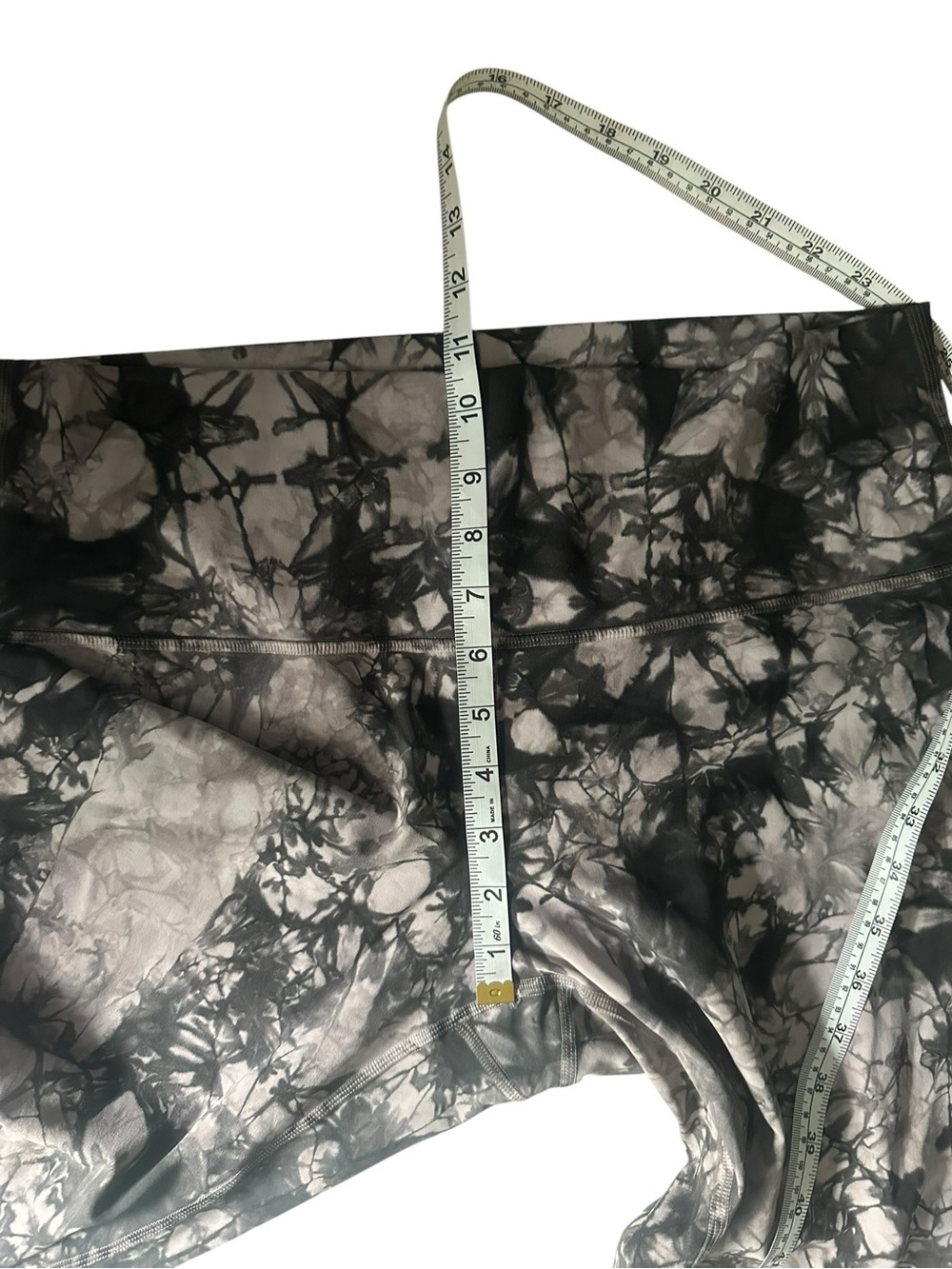 Lululemon Wunder Under High-Rise Tight 25” Full-On Luxtreme Dual Shibori Size 12 - Picture 8 of 8